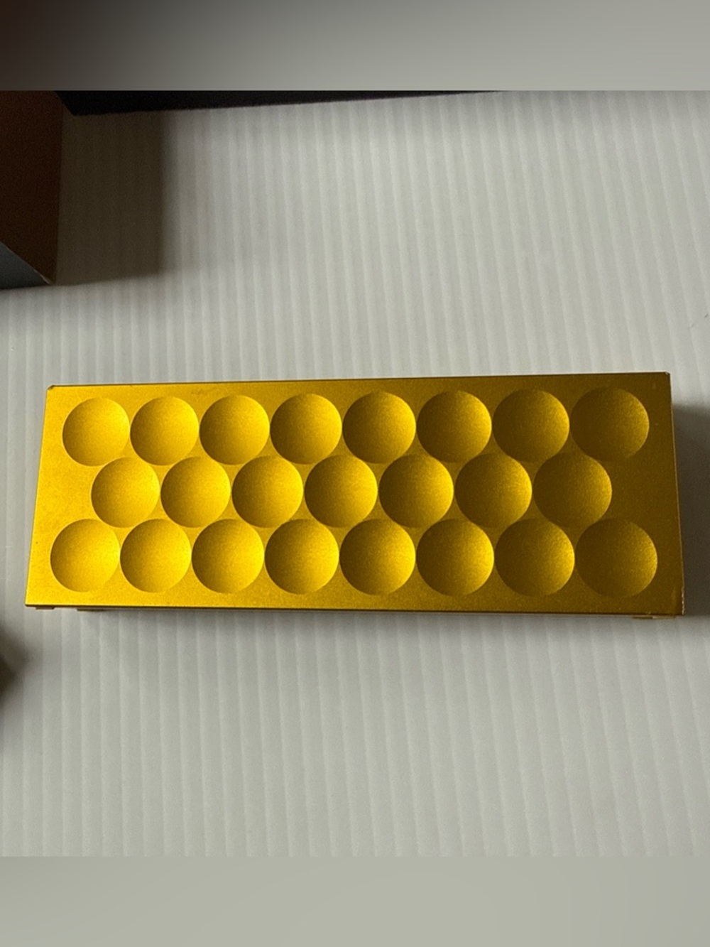Jambox Jawbone Mini Portable Speaker- Yellow , used a few times